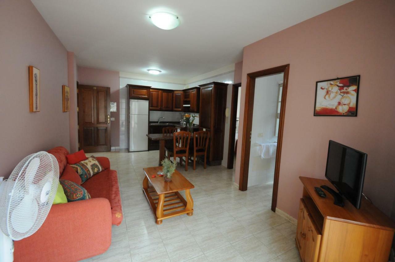 Apartamentos Edalmar フロンテーラ エクステリア 写真